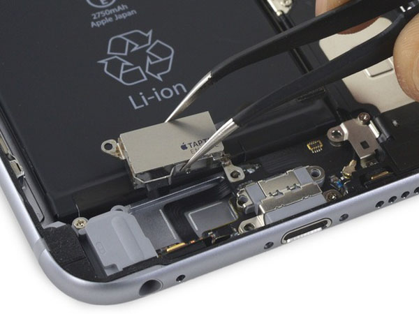 iPhone 6s Plus – Thay thế động cơ Taptic