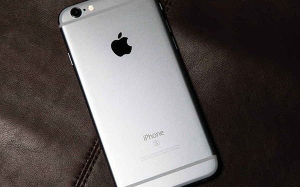 Apple xác nhận iPhone 6s có thể biến thành 